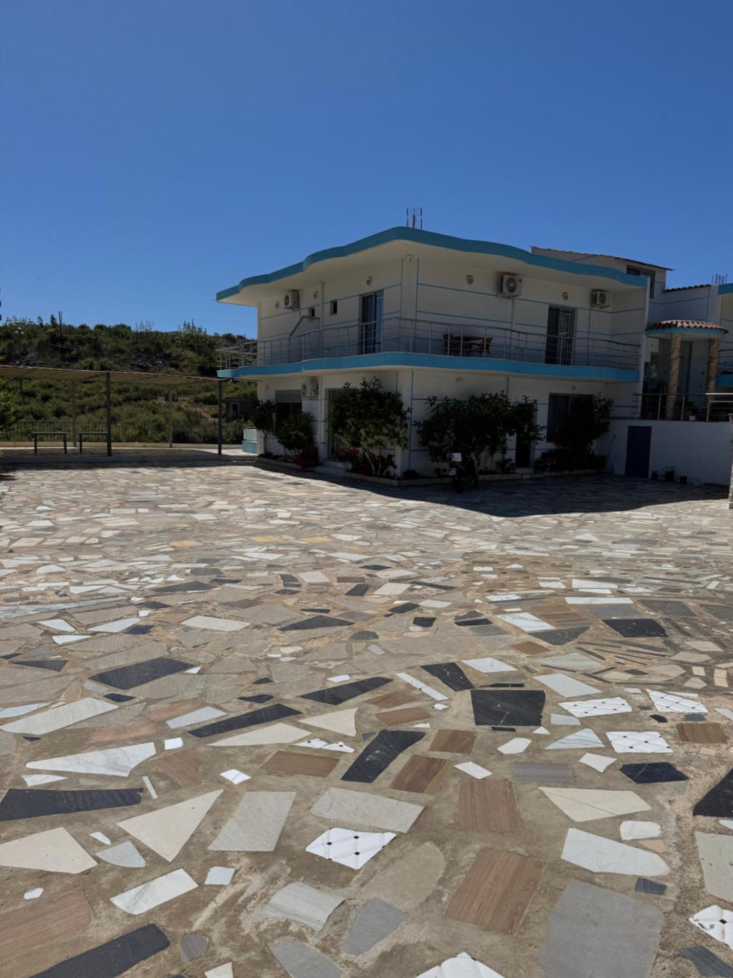 Hotel Irini Sarandë Buitenkant foto