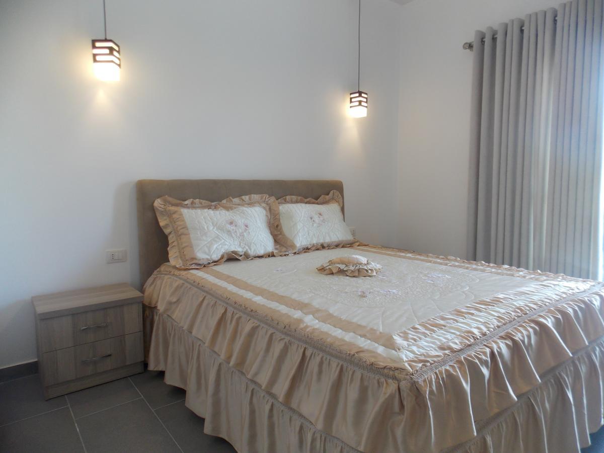 Hotel Irini Sarandë Buitenkant foto